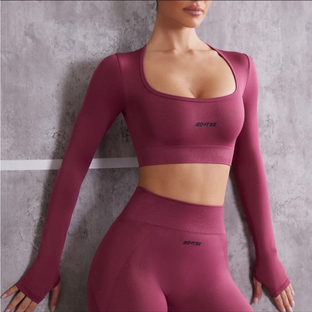 Bo and Tee Long Sleeve Crop top